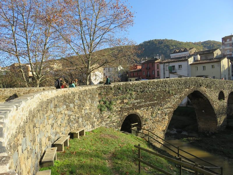totnens's tweet photo. Ruta de les fonts i Verlets a Sant Joan les Fonts #ambnens
#Garrotxa #natura #cotxet
https://t.co/wgp1nEQBwZ https://t.co/Q1cI93lP9S