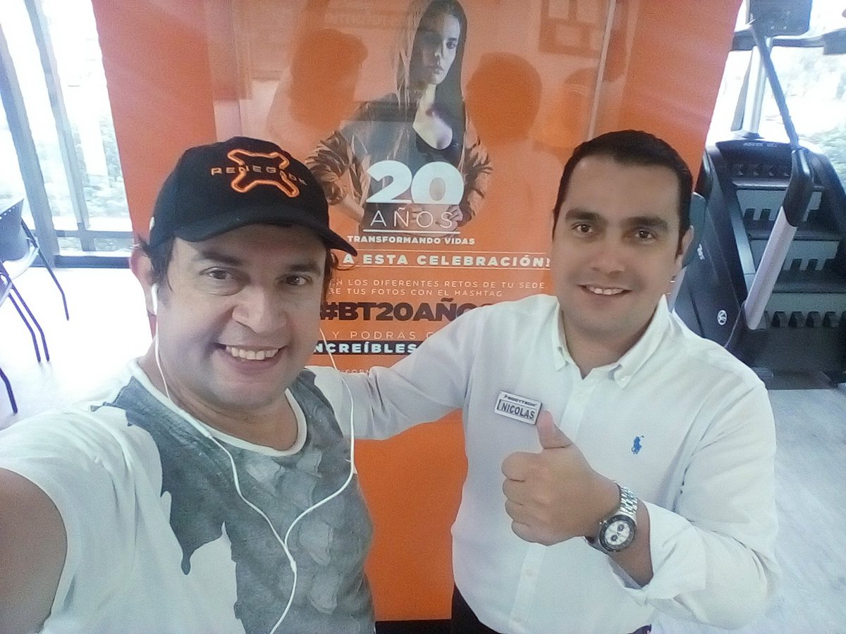 FlanaganDJ's tweet photo. Les presento a Nicolás, el gerente que hace que todo funcione como relojito en #Point83 de @ClubBODYTECH #TransformaTuVida. https://t.co/HmXOwcdyRx