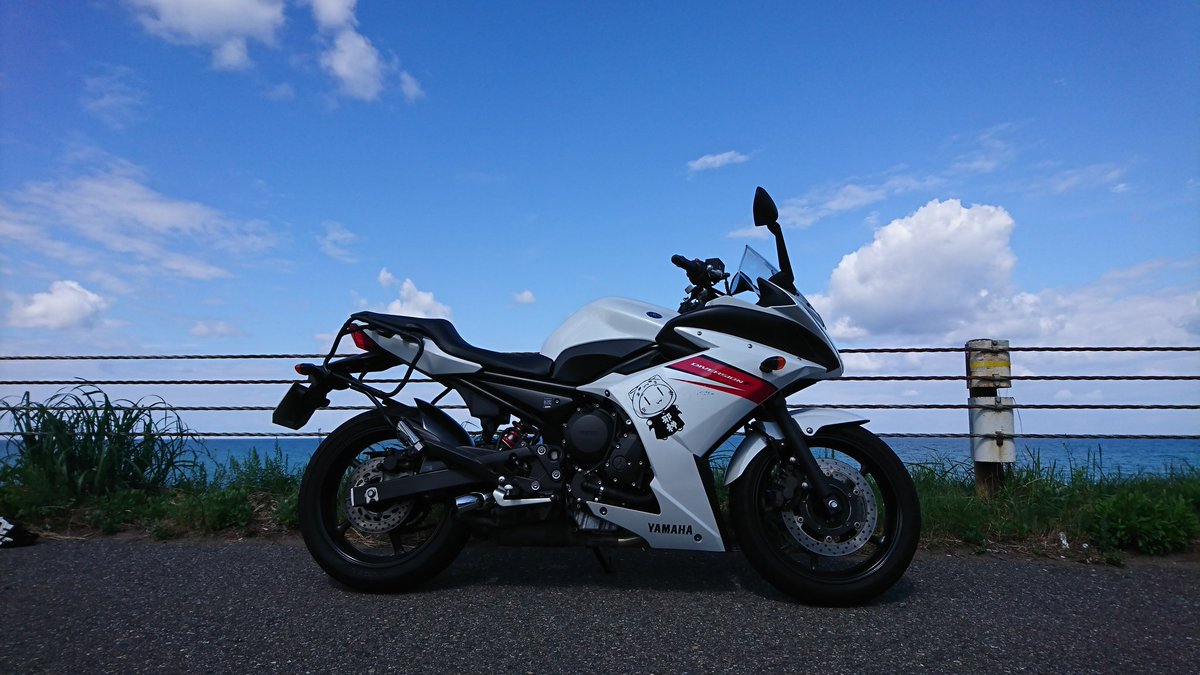 だ やま 痛ディバf Twitterren バイクを紹介してリツイートをしてもらってフォロワーを増やそう Yamaha Xj6 Diversion F こないだ生産終わっちゃったけどゆったりのんびりツーリング 通勤にワインディングと何でもこなせる万能ミドルツアラーだよ٩ W و