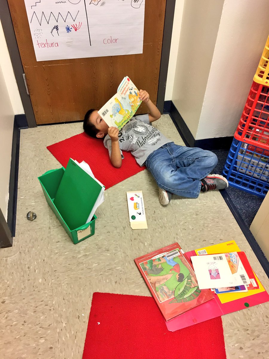 Gonzalez1Tanya's tweet photo. Reading is fun!!! 📚
#readingtoself  #vikingsgotheart❤️#readingstrategies #literacyinaction https://t.co/8RaT9Q9SiL