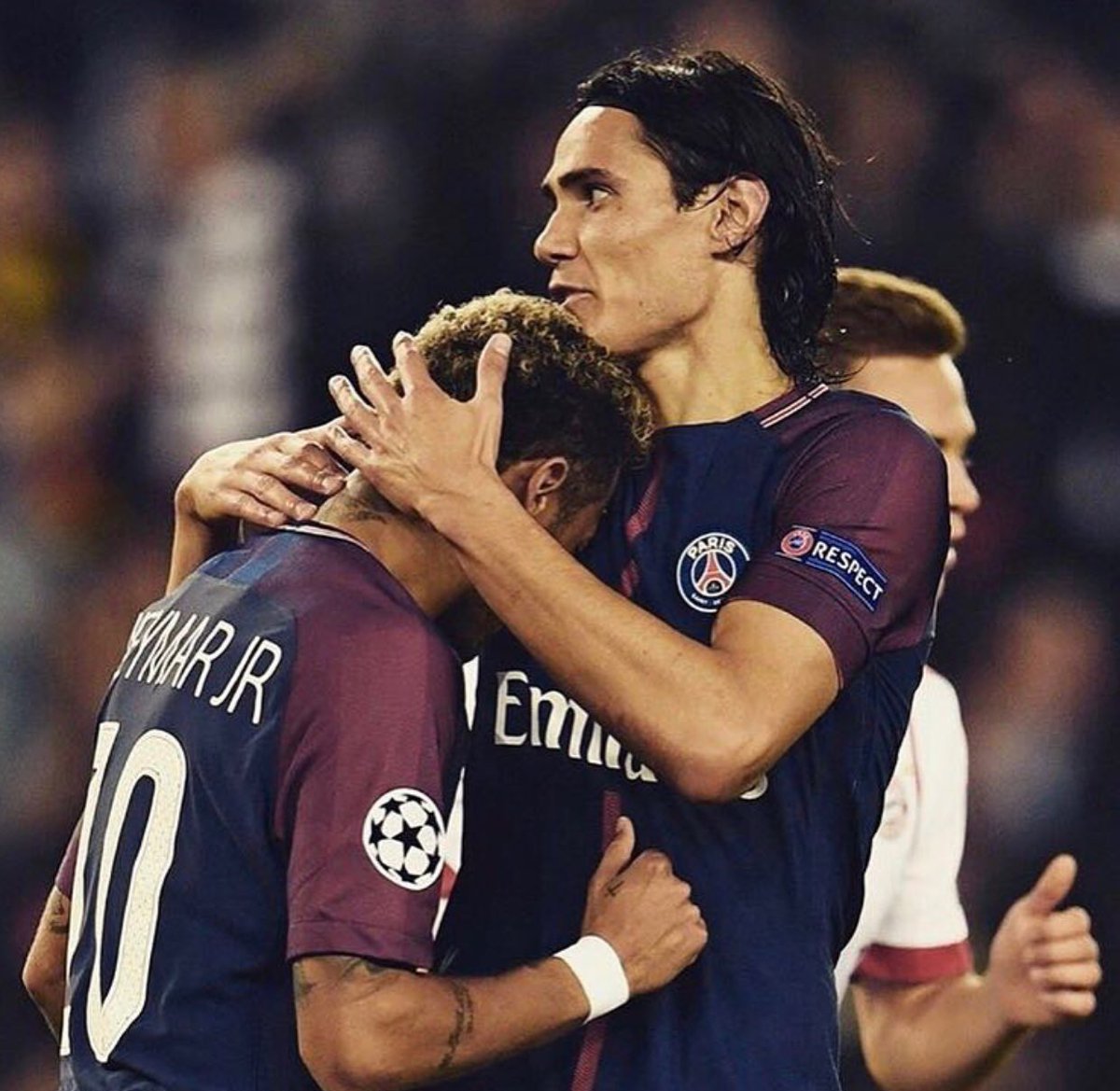 NaomiCampbell's tweet photo. .@PSG_inside match #girlsnightout #pfw @neymarjr #championsleague #2017 🎟⚽️⚽️⚽️ https://t.co/jFgxoL4nC1