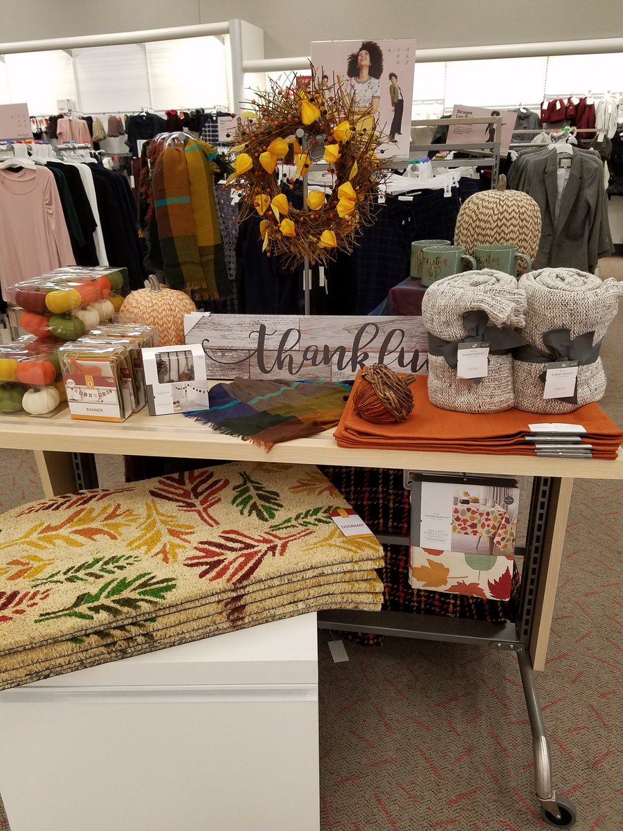 brittany_pfan's tweet photo. Its official Fall 🍁 #T0986 https://t.co/3MyJHD9rwm