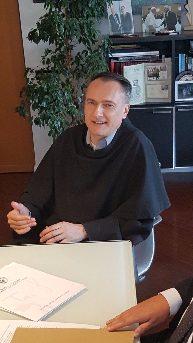 sisifosrl's tweet photo. Padre Mauro Gambetti, custode @sacroconvento "il complesso vuole essere di stimolo per un rapporto bello con la natura" #casacomuneassisi https://t.co/3UnmVs7rIU