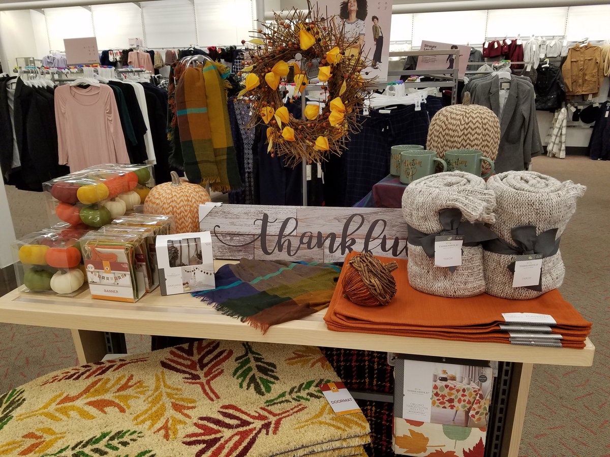 brittany_pfan's tweet photo. Its official Fall 🍁 #T0986 https://t.co/3MyJHD9rwm