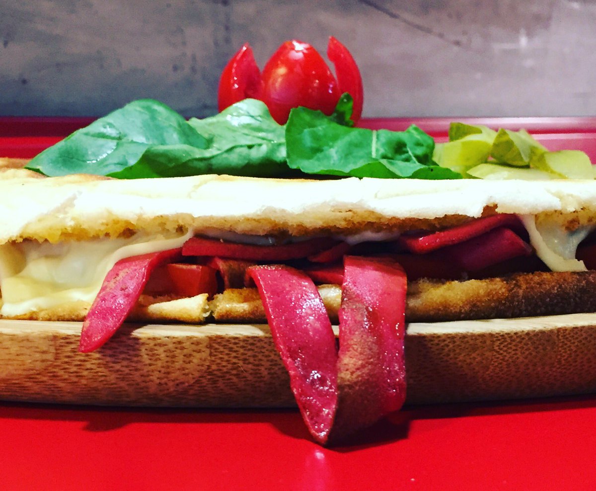 CroqcrepHouse's tweet photo. Bazlama Gazlama Tost  pek yakında @CroqcrepHouse ta... https://t.co/XseP7alyC3