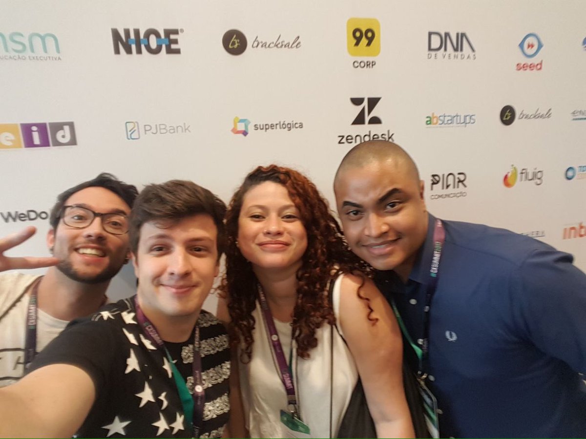 SimoneSousaRoch's tweet photo. #CxSummit2017 #99empeso @voude99 https://t.co/pjdbTc4OyN