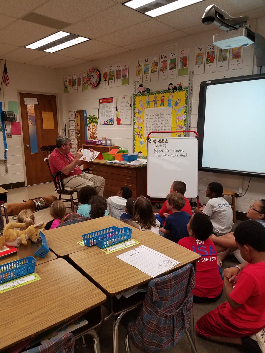 atreeves's tweet photo. .@SedgeGardenES no better way to get ready for reading night than a story with Me. Ben &amp; Felipe! #amazingstoryteller #studentsmesmerized https://t.co/tdvFrbTLCg