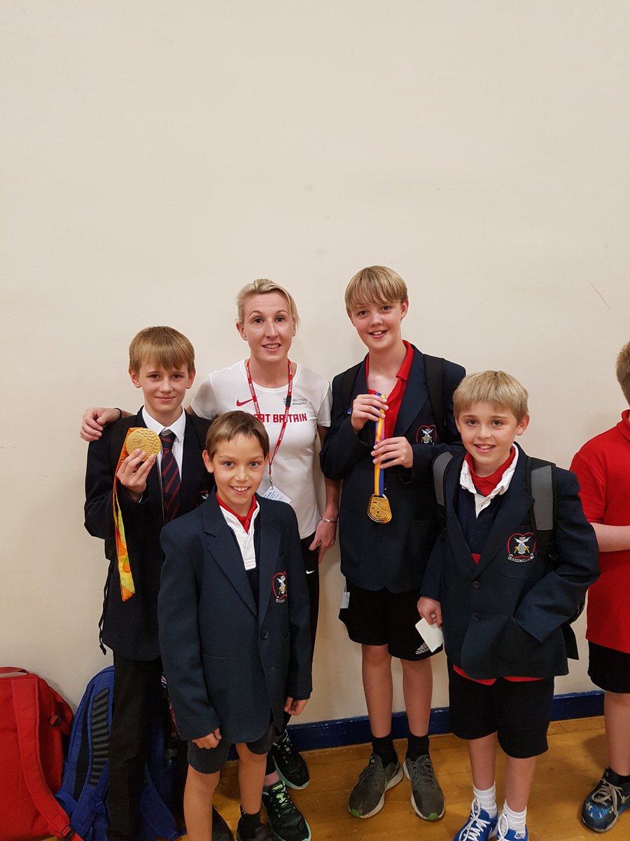 Stonegate_Homes's tweet photo. What an epic afternoon @AshcombeSchool today with the incredible @Georgie400m talking all things @SuperheroTri #gamesday #lotsofmedals https://t.co/Erjpu6vMYD