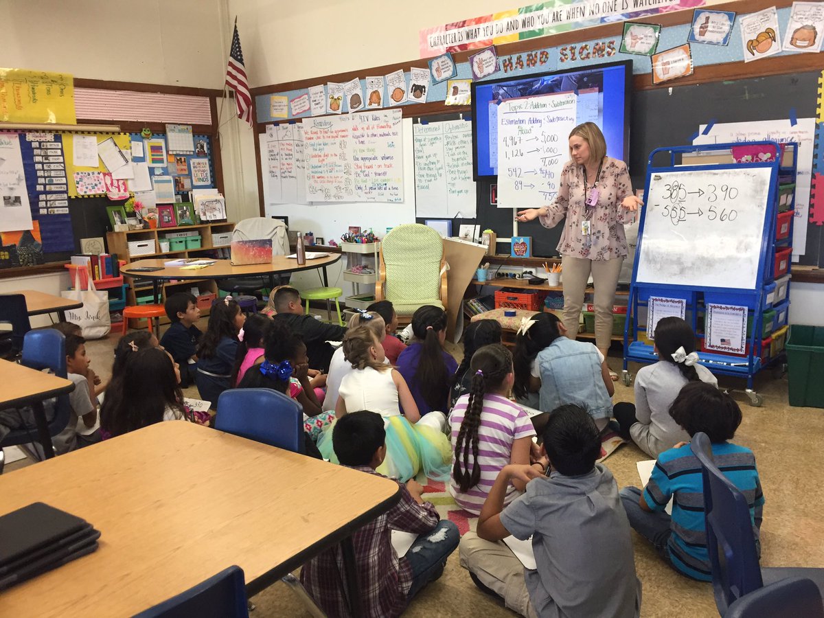 laurie_mccann's tweet photo. OH! When we talk it out it makes perfect sense!! #makingthinkingvisible in #4IV #hiawathapride #orgullohiawatha https://t.co/4WeCVhEJ9E