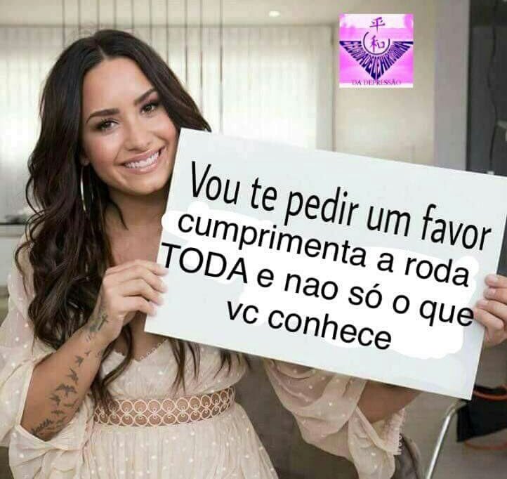 Por favor, né!
É deselegante.
+ E se na roda tiver uma pessoa que você não fala, não gosta, uma rival, o que vc faz?
#ParceirosBeta