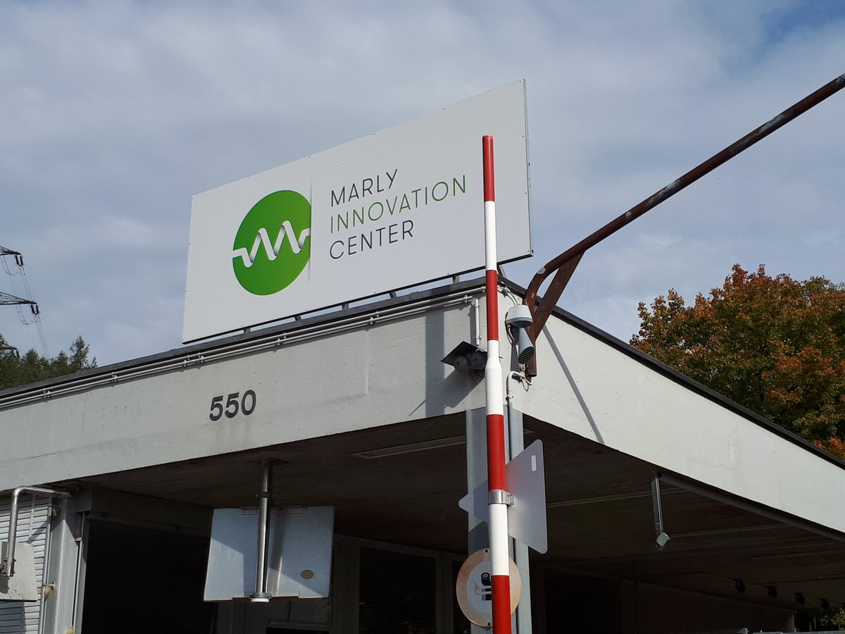 En @NAVYA_Group autonome sur route ouverte. Ligne 100 TPF à Fribourg. Innov partout : prod, distrib, managt. @tpf_medias #Moisson_Desroches.