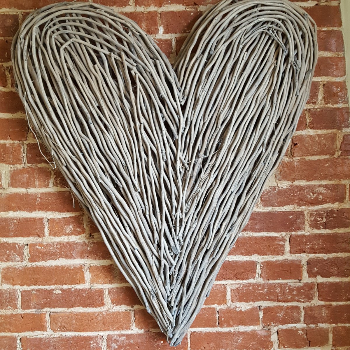 How big is your heart? #XLwickerwallheart