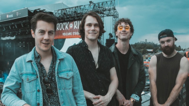 Are you ready for the new Don Broco album? indiegestion.it/2017/09/28/don…