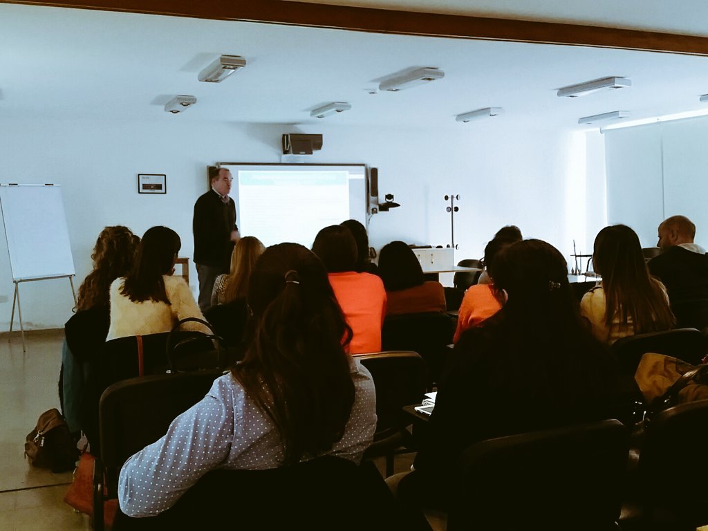 Con un taller del #Foncyt del <a href="/Min_Ciencia/">Ministerio de Ciencia</a> y el interés de muchos investigadores arranca #emprenderdesdelaciencia en <a href="/CONICETLaPlata/">CONICET La Plata</a> 🔬🚀