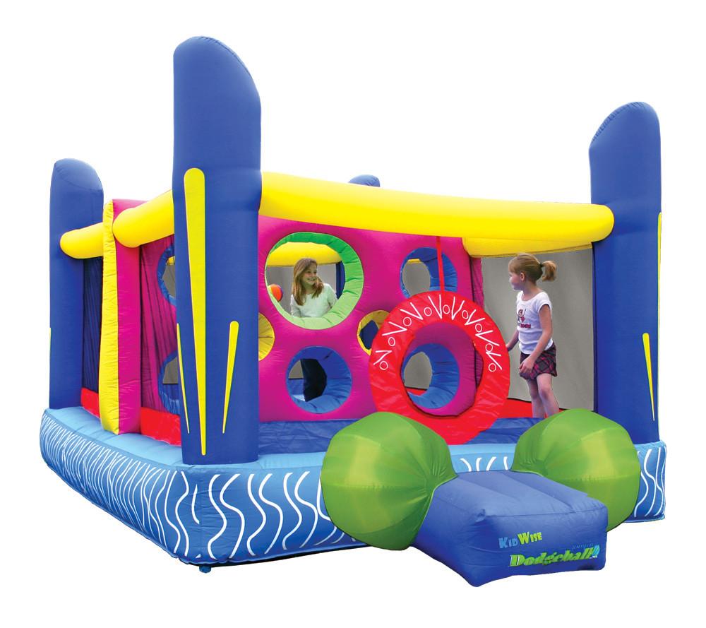 Bounce, Throw, Tag! You can have it all with this amazing bounce house!! Check the link to find out more!! 

jumbofuns.com/collections/on…