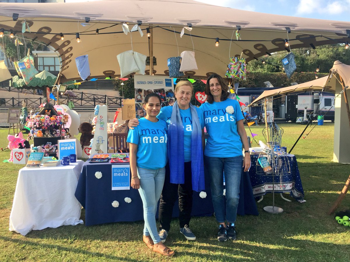 CSIOBarcelona's tweet photo. Podéis encontrar el stand Mary’s Meals en el #PoloPark . Su ayuda sirve para hacer llegar comida a niños en países con hambruna crónica. https://t.co/hGjlNwfIEH