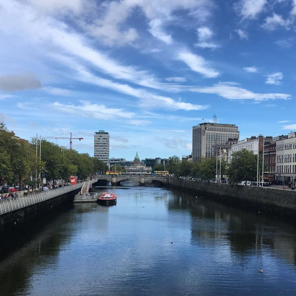 ebtbireland's tweet photo. What a city! #dublin #dublin🍀 #dublincity #liffey #riverliffey #startup #startuplife #startups #ebtb #ireland #ire… https://t.co/onUUzB0u8u https://t.co/9VjAUv8GTf
