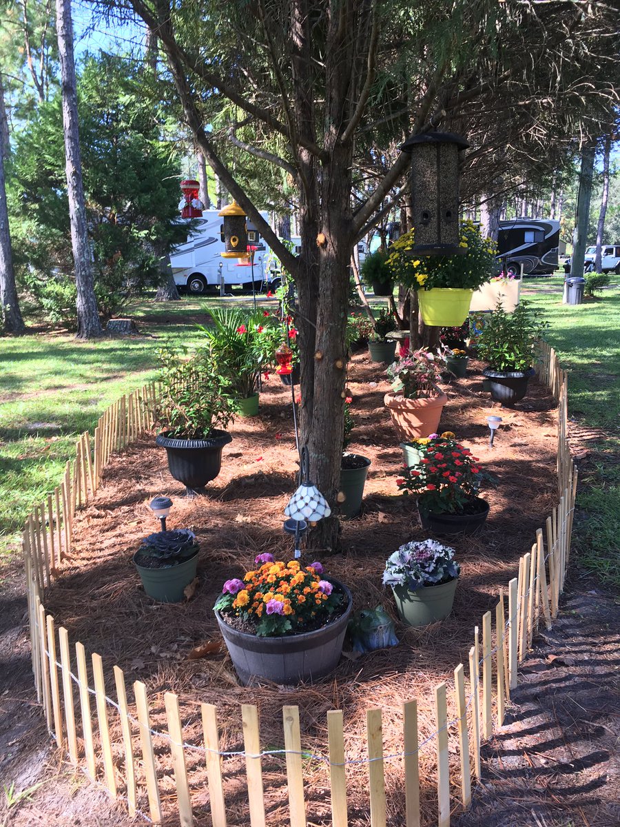 OTWJs's tweet photo. I love the flower garden we put together here at the #Rvresort https://t.co/PpONGM3ftE