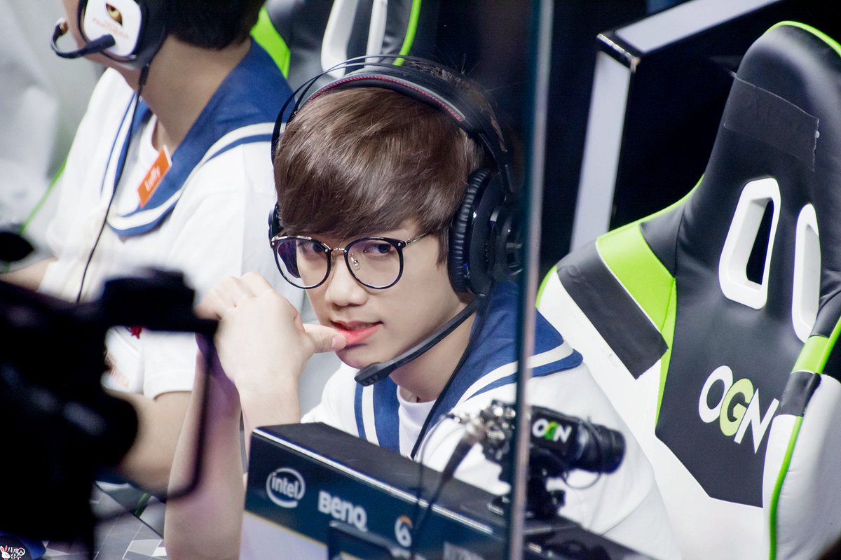 OW_Seller's tweet photo. #버드링 #Birdring #김지혁 #Cloud9KONGDOO
170428 APEX S3 개막전 버드링

https://t.co/G7NY4ofNes https://t.co/YIIkE39Cjt