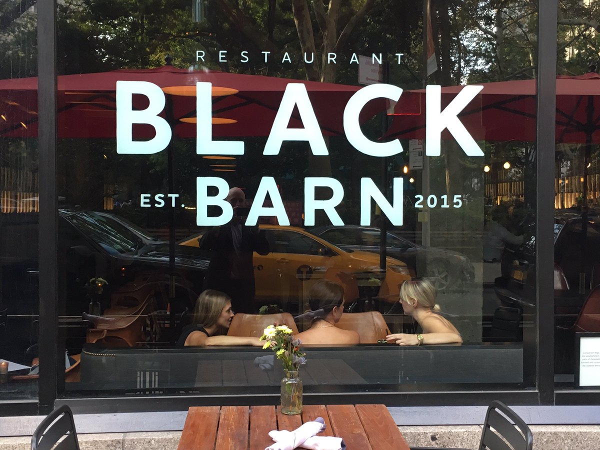 Chris Brown tweet media