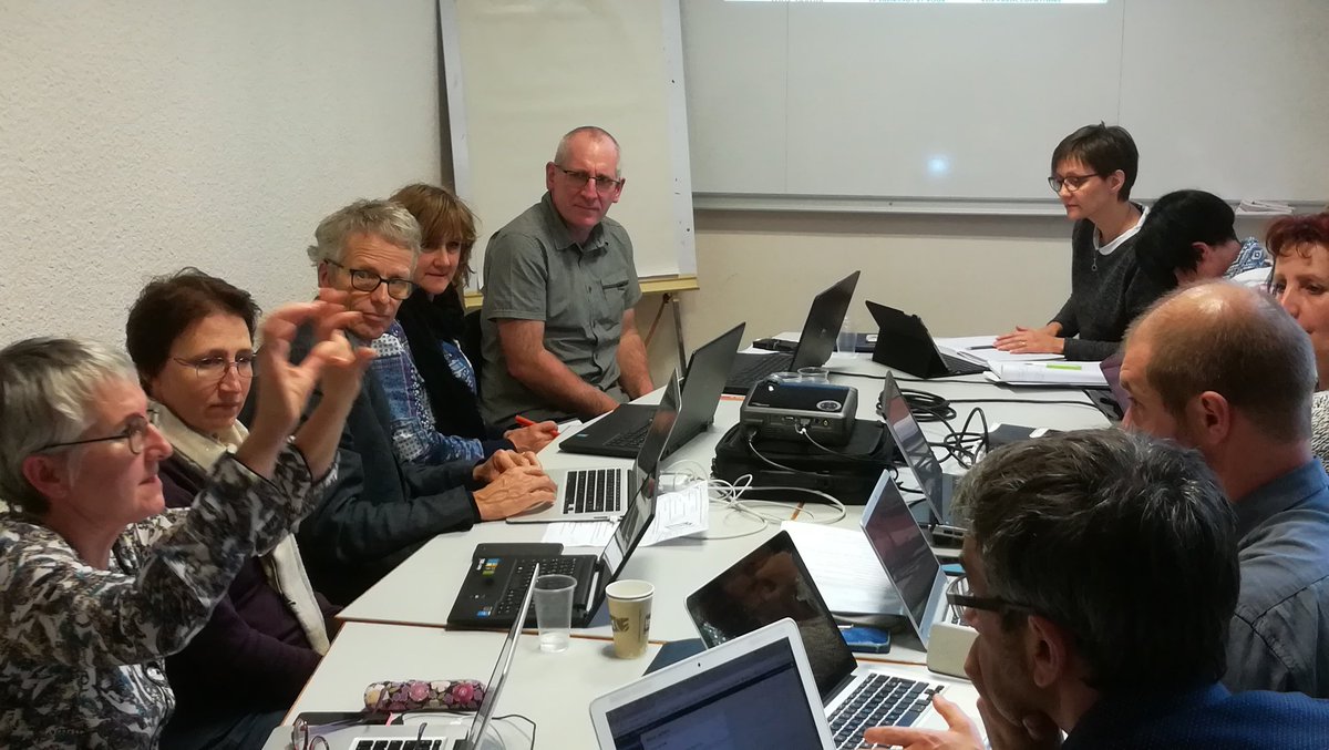 IsabelleLacaton's tweet photo. A #Bierville @CFDT, 2 jours de séminaire des militant.es de la fédération @SgenCFDT. Travaux de groupe, échanges, plan de travail https://t.co/lZwFv3k4Dr
