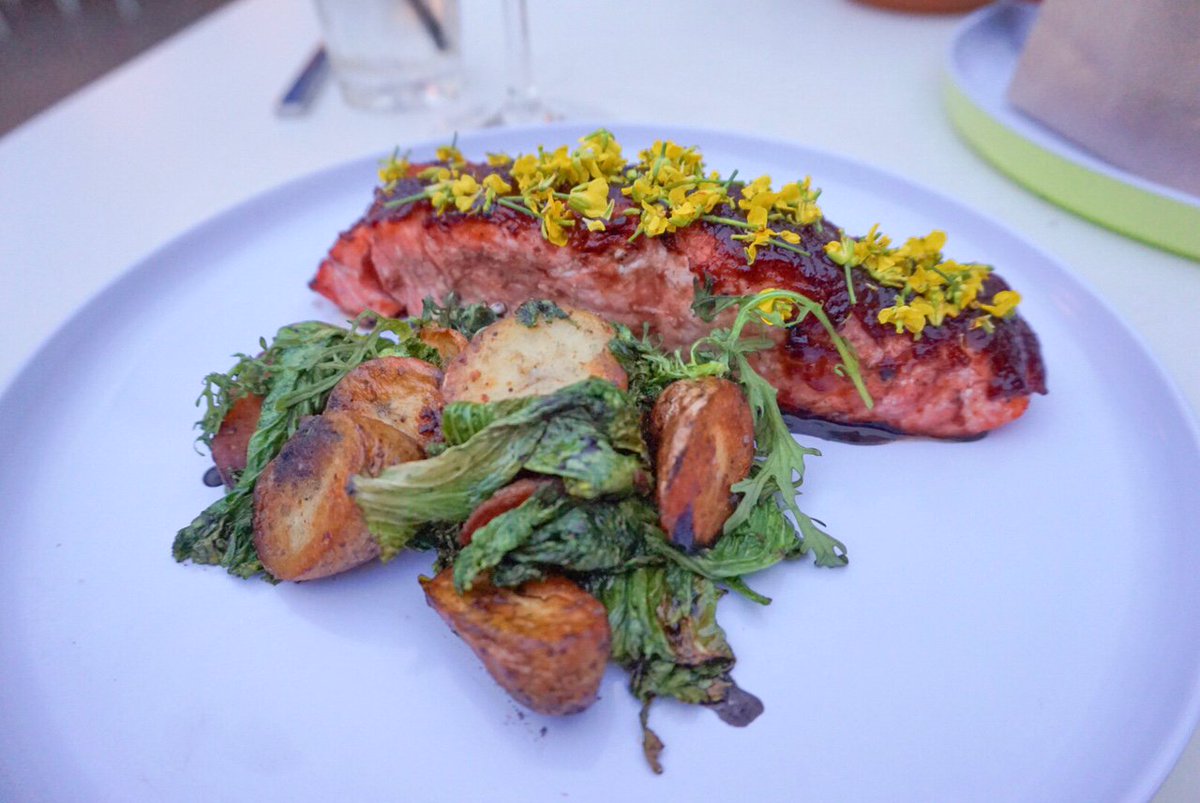 FoodwithFrances's tweet photo. Yesss to the cherry miso salmon from Upper East Bar​! More on this restaurant here: https://t.co/F20ElEO6Vx https://t.co/nFuHJGgqOm