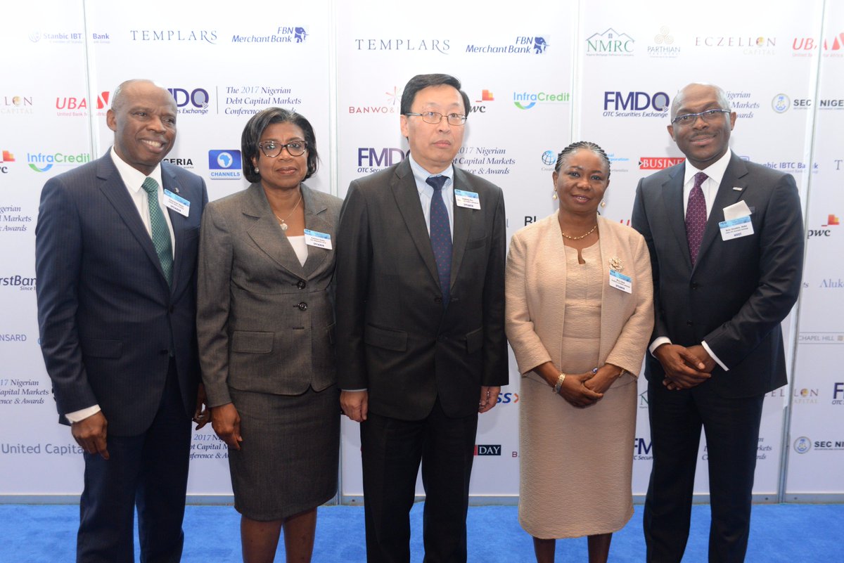 FMDQGroup's tweet photo. #EmmanuelUkeje of @cenbank, #PatOniha of @DMONigeria, #JingdongHua of @IFC_org, #MaryUduk of @SECNigeria and #BolaOnadele @ #FMDQConf2017 https://t.co/va7eZXZbpU