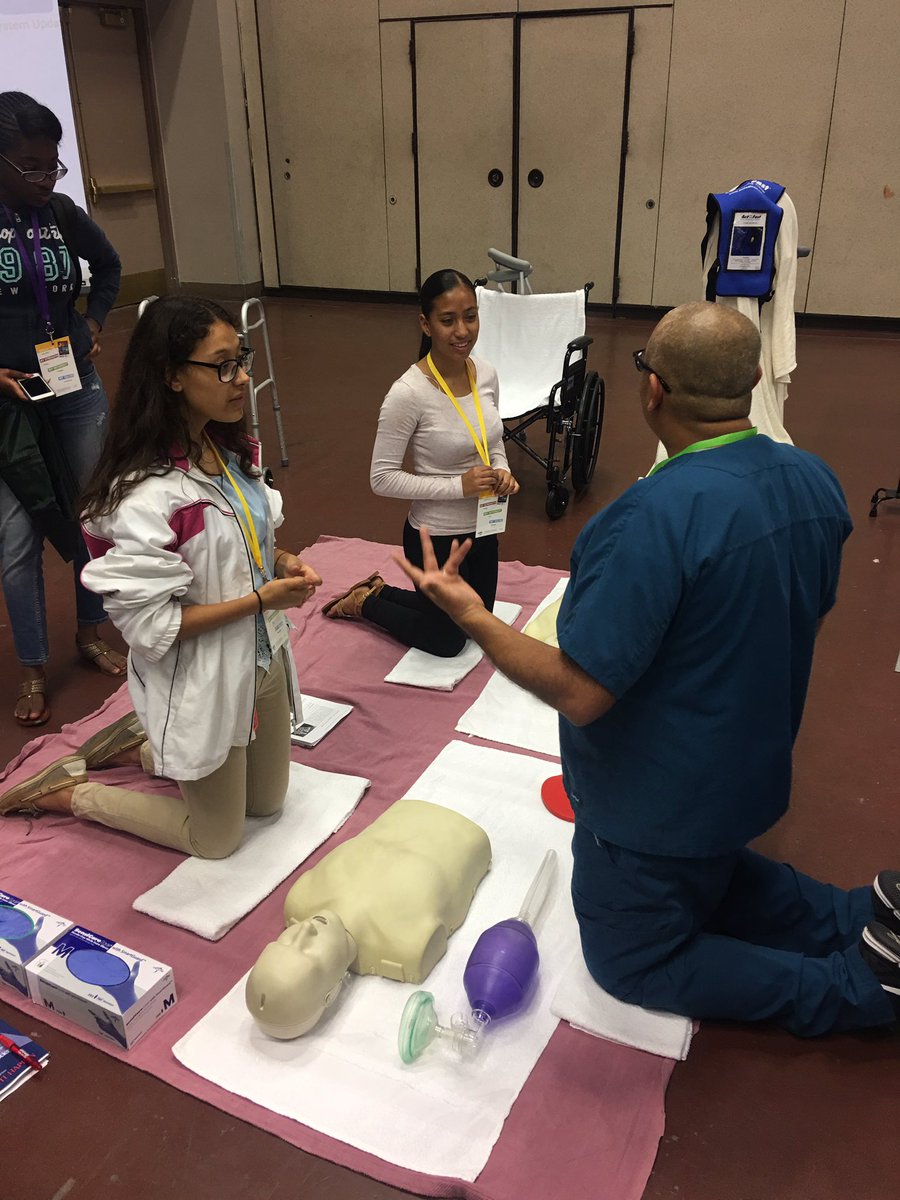 jsstevens88's tweet image. JobCon 2017 #PantherNT #AUstinHS Freshman and Sophomores  making connections for the future!