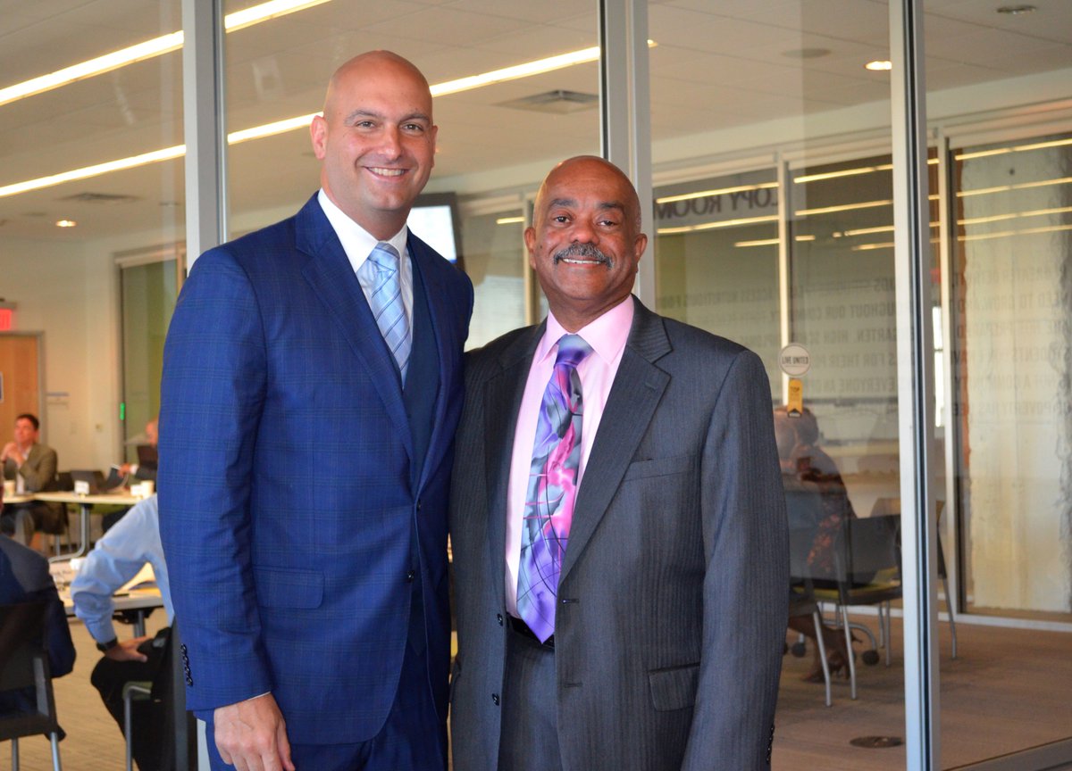 DrHBGray's tweet photo. Honored to be joined by @detroitk12 Supt. @Dr_Vitti this morning at @UnitedWaySEM board meeting to discuss plans for Detroit schools. https://t.co/1stKqvfuy5