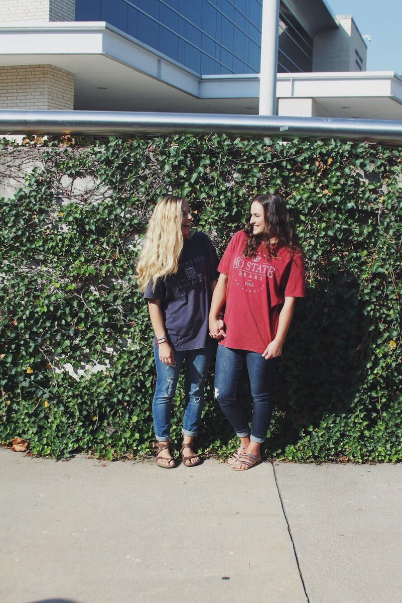 MoStateBkstore's tweet image. our favorite outta town tees are BACK‼️ 3 colors available 💥 
#mostatebookstore #bears #bearup