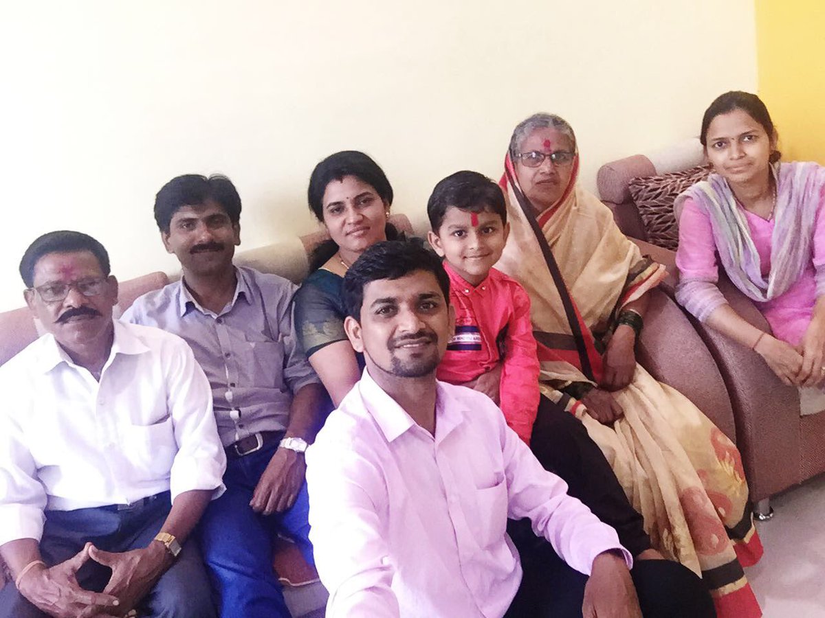 Coolkiranj's tweet image. Thank U So So Much all my friends for your lovely Birthday Wishes to my Son #Pritesh.. 🙏🏻🙏🏻😊 #FamilySelfie after Celebrations 🎉