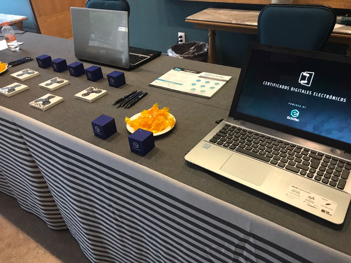 EctoTec's tweet image. El equipo #EctoTec presente en el 10° Congreso de Administración Escolar organizado por @ARSEE_AC en #Querétaro 😀#ARSEE #SomosEctoTec