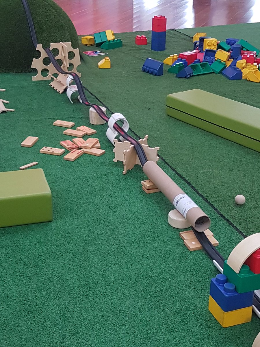 #edusnaps #educhange is not yr usual sit down be talked at conference. If you can, book in a ticket for 2018. Rotation stations are all go