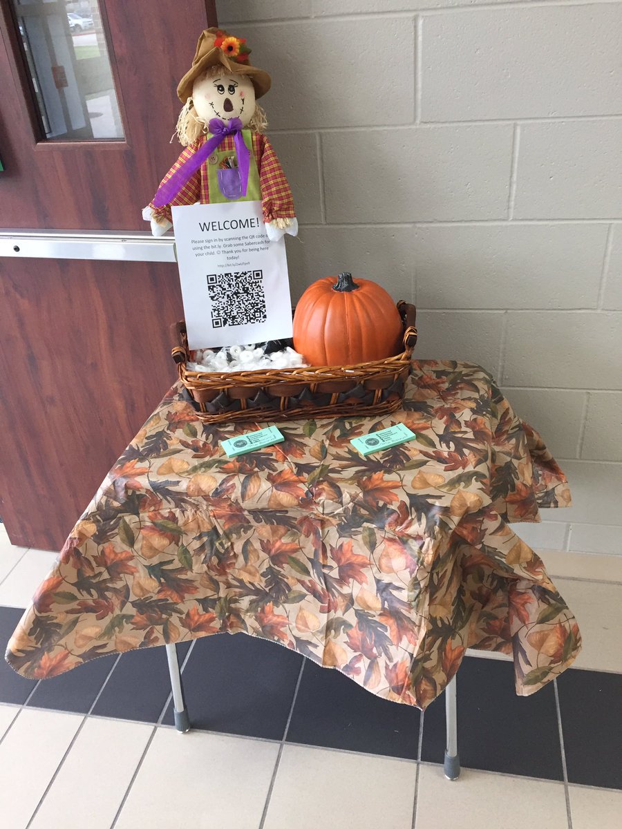 kmotl20's tweet image. All ready for open house! #sixthgrademathrocks #lovefall @SmithMS_CFISD