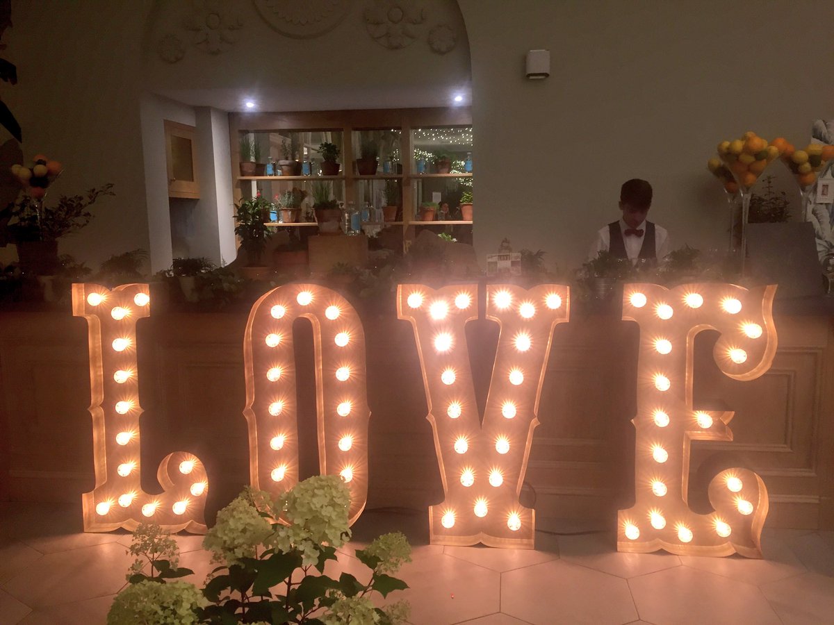 Mark Godfrey FIH MI tweet media