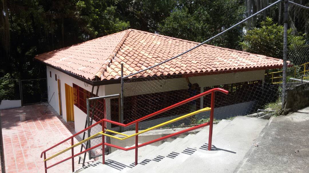 Meridapula's tweet image. Profesores inaugurarán este lunes áreas reacondicionadas del Ceapula. apulaprensaonline.blogspot.com/2017/09/profes…