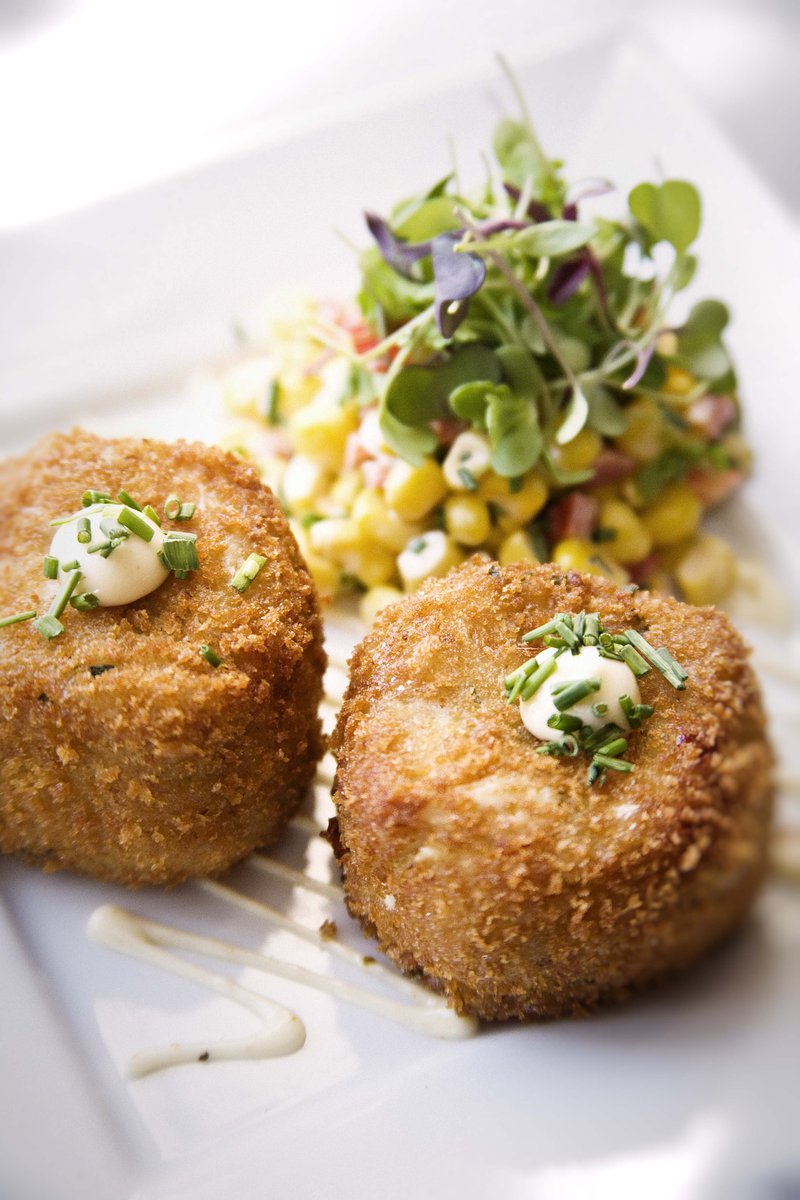 nirvanagrille's tweet photo. Who says you can't have your Crab Cake and eat it too? https://t.co/sVfF8ym2dP