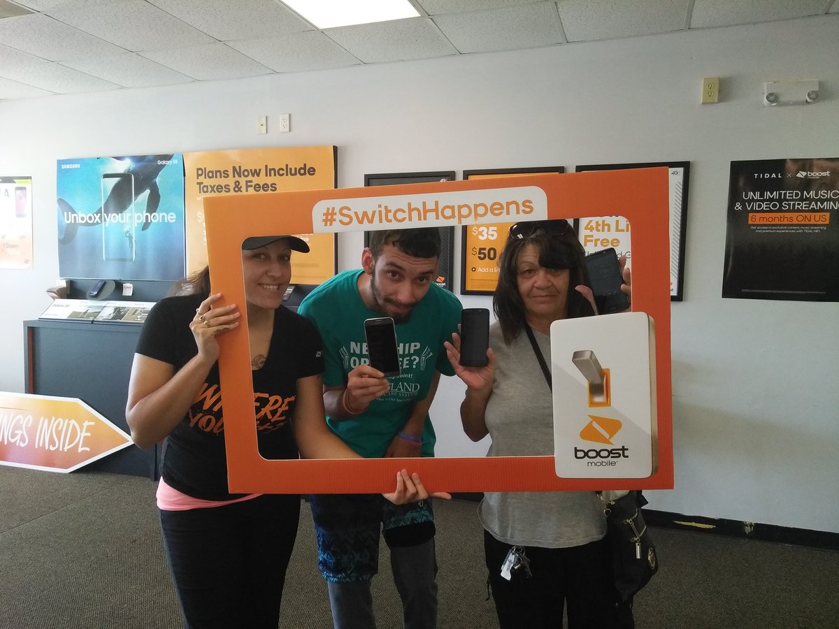 Boost28352's tweet image. Switching from Straight Talk and adding TWO FREE LINES with two FREE MOTOe!! #FamilyPlansSaveYouHundreds #SwitchAndSave