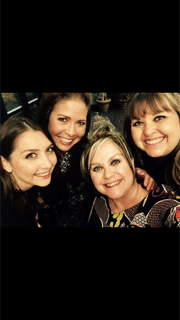 stoepelford's tweet photo. What a wonderful way to spend a Wednesday evening!  Fantastic speaker, wonderful food, and great company!  #W2W2017 #HCCC #WomenHelpingWomen https://t.co/ui0Cj852yz