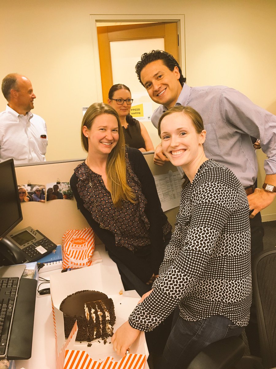 ClaireMMarble's tweet photo. #auditorproud to be celebrating team promotions at #EY ! https://t.co/3So8DmVKRy
