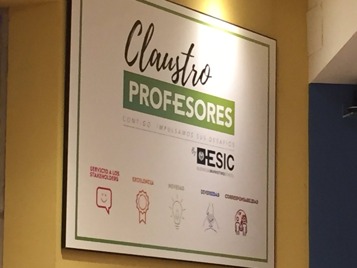 IDEANOVASI's tweet photo. A por el nuevo curso #esic #innovación y #Marketing https://t.co/6vyHJUOZy8