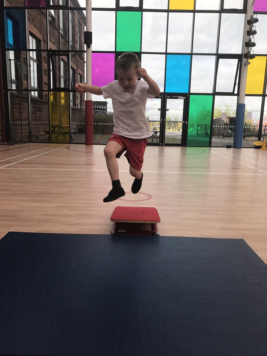 MissDaigleDPS's tweet photo. Class 6 had so much fun with the springboard today in PE #active #healthy @drumparkprimary https://t.co/1tNCb83bal