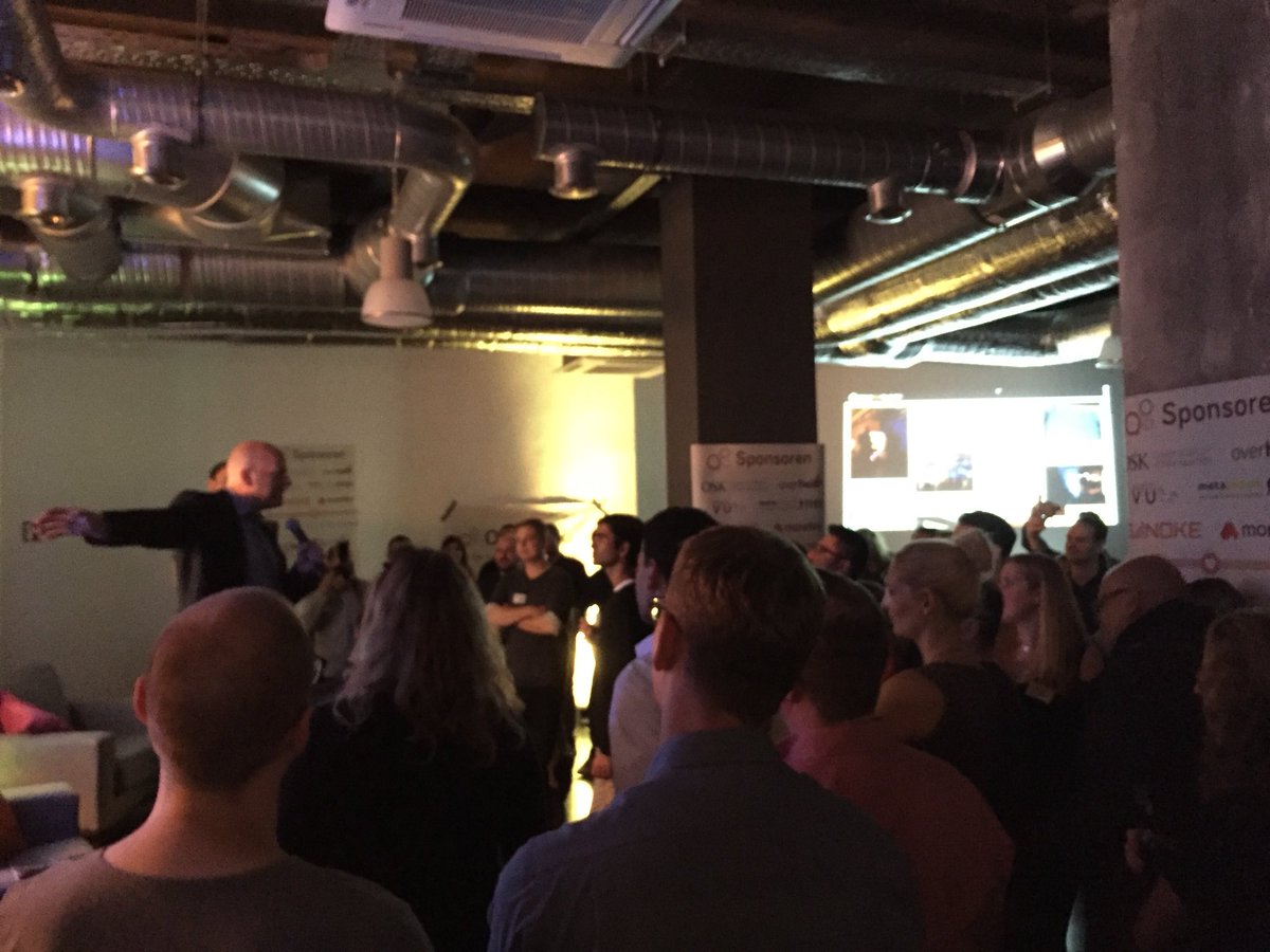 Offizielle Eröffnung durch <a href="/ReneDhemant/">Rene Dhemant</a> &amp; <a href="/zedwoo/">Michael Janssen</a> (Michael zeigt den Weg zu den Snacks 😀)