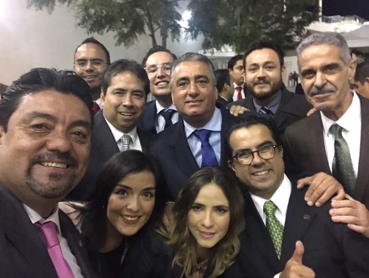 2do. Informe de Gobierno del Edo.! @raulmj001 <a href="/AlePerezOndarza/">Alejandro Perez Rdz</a> <a href="/MariaJoseC_L/">María José Castillo</a> <a href="/MarisolReyna/">Marisol Perez Reyna</a> <a href="/jaimechalita/">Jaime Chalita Zarur</a> <a href="/jecanaco_SLP/">Jovenes Canaco SLP</a> <a href="/canacoslp/">CANACO SERVYTUR SLP</a> <a href="/ipacslp/">IPAC SLP</a>