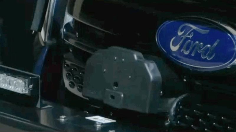 sparkfun's tweet image. Police catch suspect after firing #GPS dart from cruiser...what a time to be alive.  bit.ly/2fUQpJz