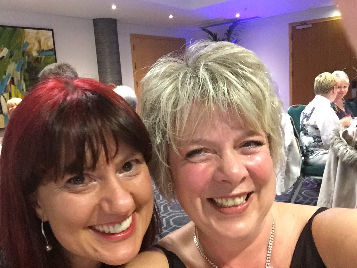 bryonyblinman's tweet photo. Having a ball #clinkball @TheClinkCharity @UK_IDP @nancybooyoko https://t.co/HQgIouHKMF