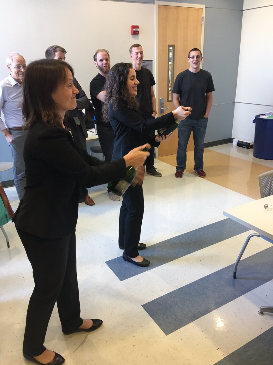 Joseph_DeSimone's tweet image. 3 PhD Defenses @UNC @UNCPharmacy Div of Pharmacoengin: 3) &quot;Engin Microneedles for Transdermal Deliv Therapeutics&quot; congrats Cassie Caudill !