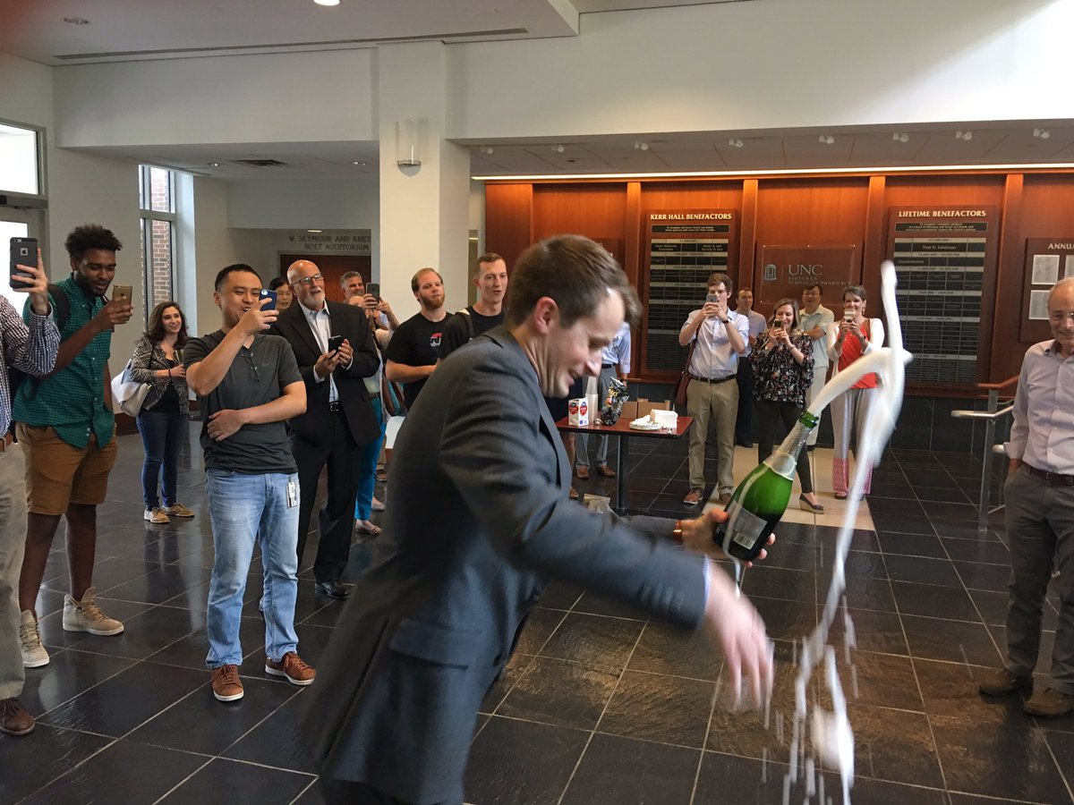 Joseph_DeSimone's tweet image. 3 PhD Defenses today @UNC @UNCPharmacy Div of Pharmacoengin: 2) &quot;CLIP Med Devices Drug Deliv &amp;amp; Cancer Therapy&quot; congrats to Cam Bloomquist!