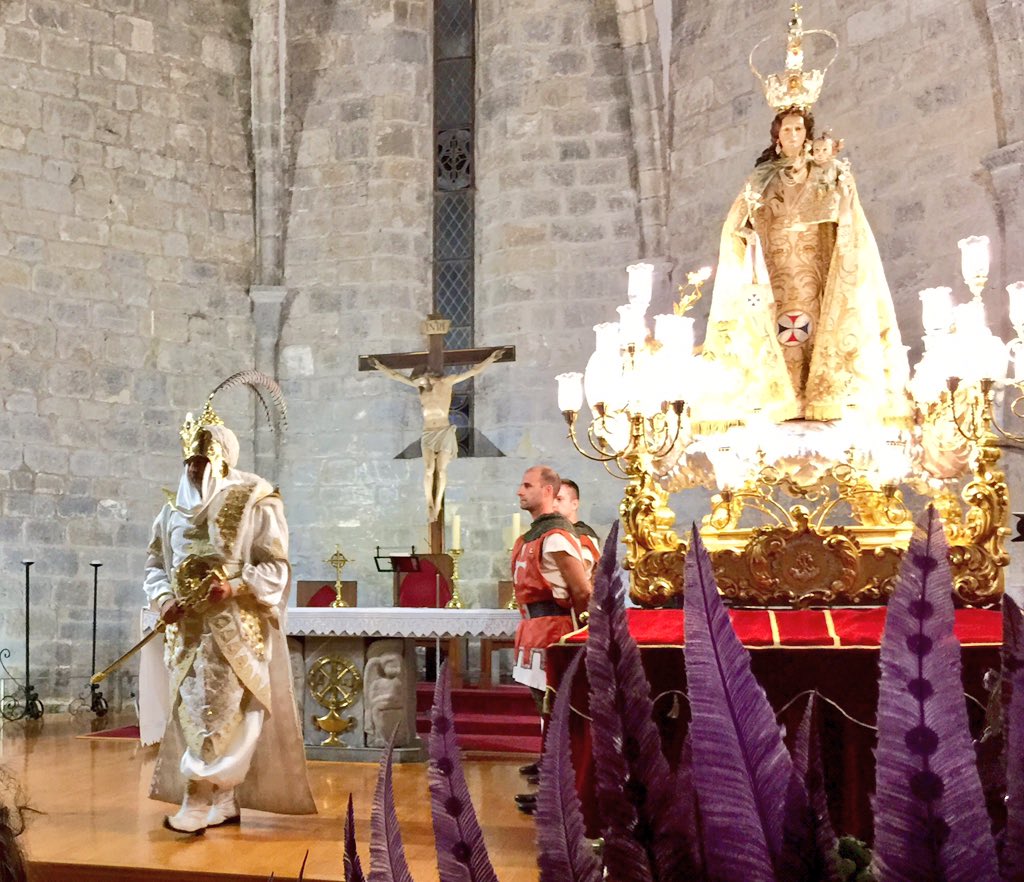 Espectacular comienzo de las Fiestas de Moros y Cristianos con la interpretación del "Despullament del Moro"