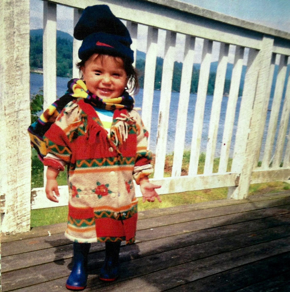 CAN_Indigenous's tweet photo. MT @TalaysayTours: Our #TalkingTrees &amp; #SpokenTreasures tours are rain or shine; one only needs to dress for the weather! #AboriginalCanada https://t.co/MRekUMx29h